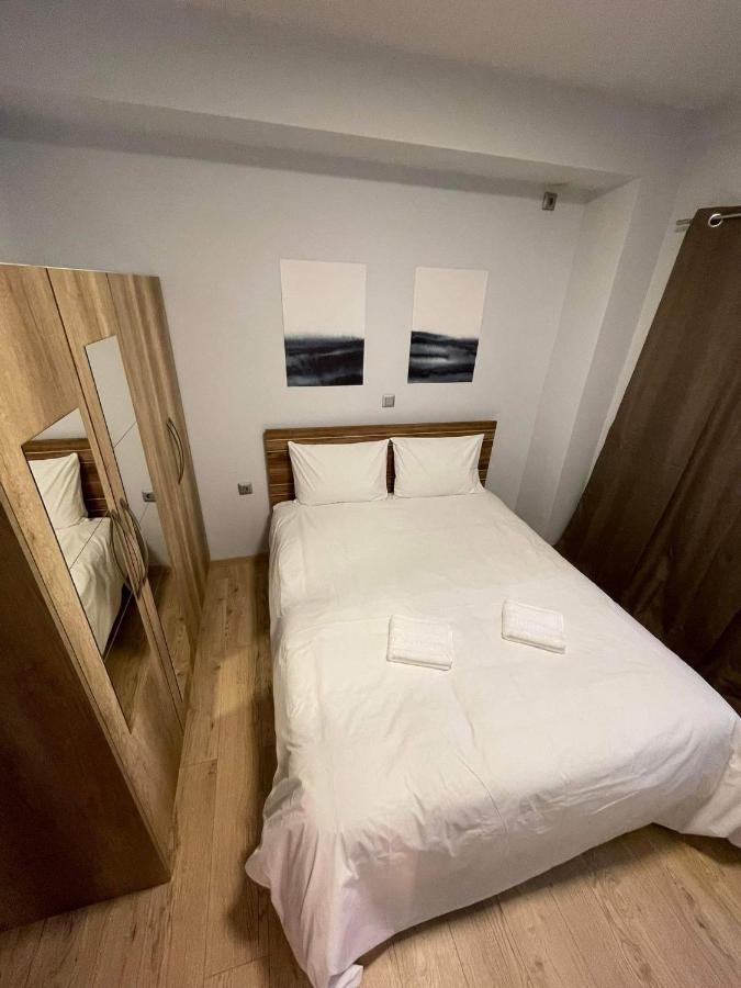 New Cosy Apartment Next To Archeological Museum Atenas Exterior foto